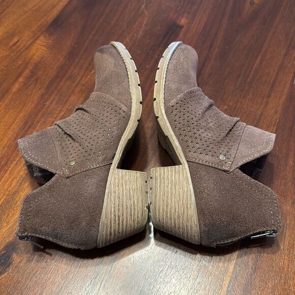 Earth Origins Brown Suede Ankle Booties Boots Women’s US 8 M - Picture 6 of 8